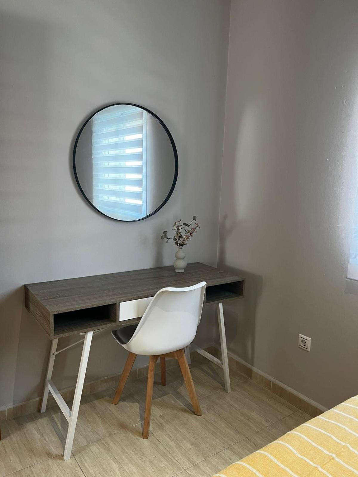 Apartamentos Modern Homes 치클라나 데 라 프론테라 외부 사진