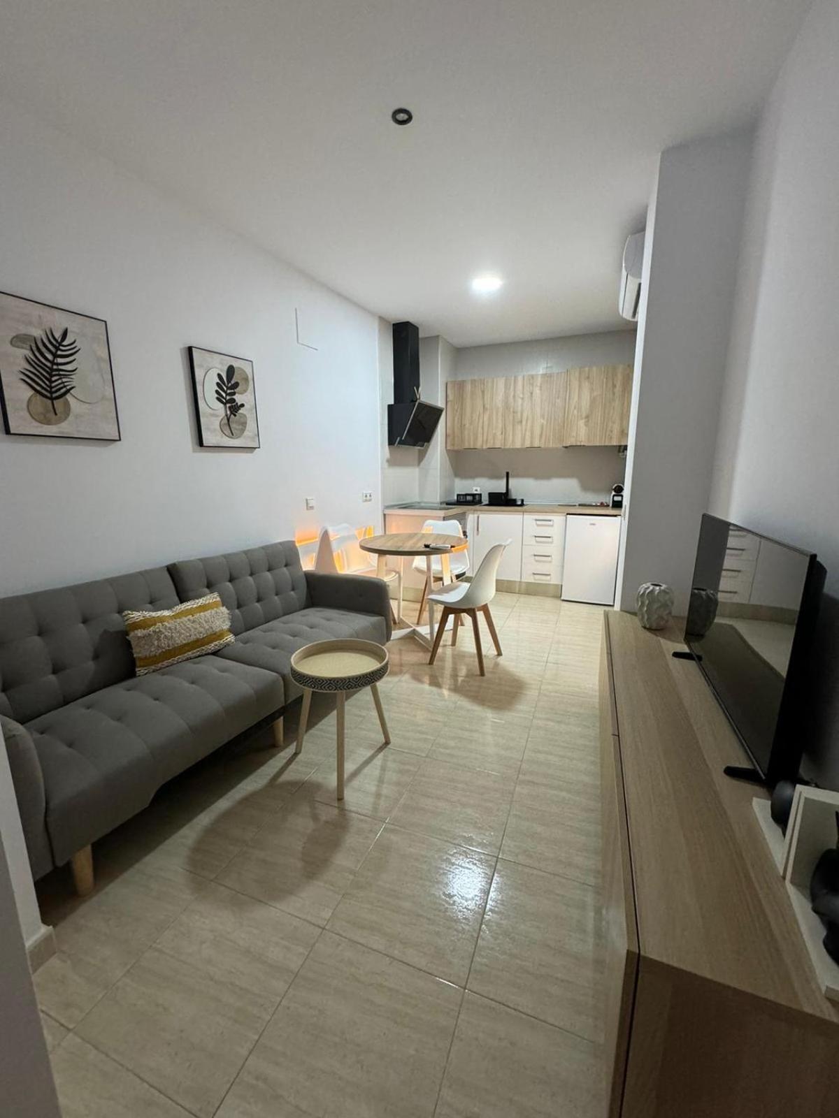 Apartamentos Modern Homes 치클라나 데 라 프론테라 외부 사진