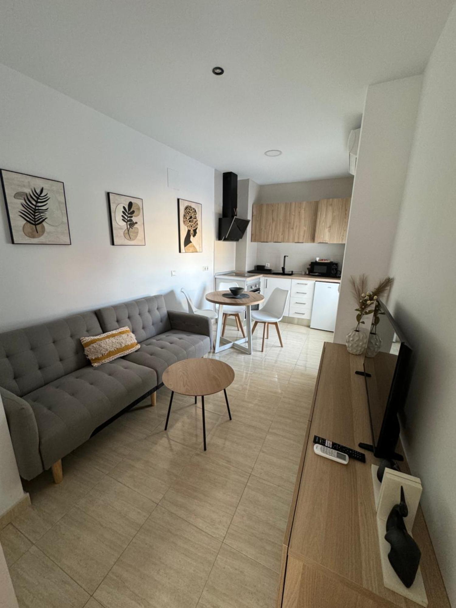 Apartamentos Modern Homes 치클라나 데 라 프론테라 외부 사진